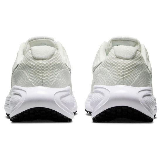 Nike Revolution 8 W